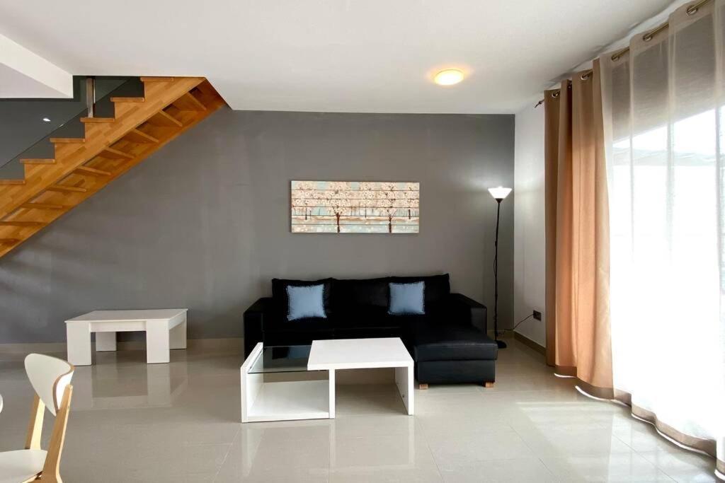 Chalet Moderno Con Piscina En Mont - Roige Bahia Eksteriør billede