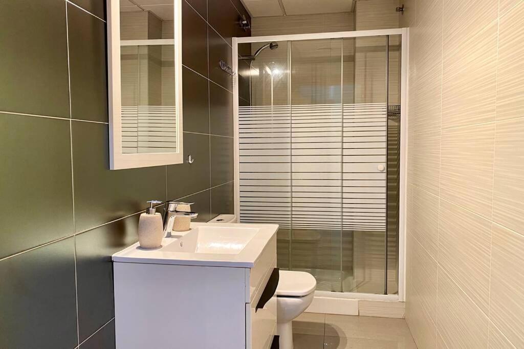 Chalet Moderno Con Piscina En Mont - Roige Bahia Eksteriør billede