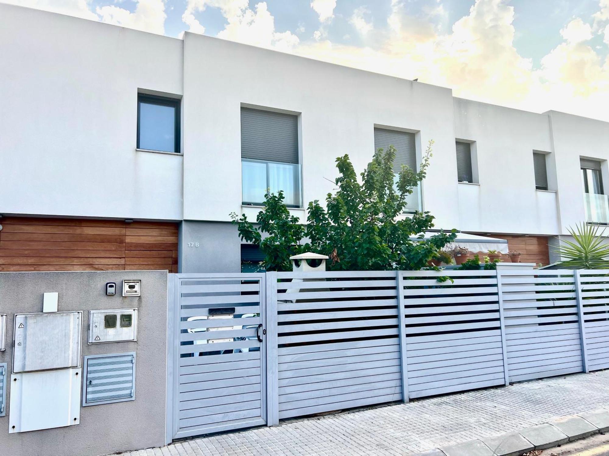 Chalet Moderno Con Piscina En Mont - Roige Bahia Eksteriør billede
